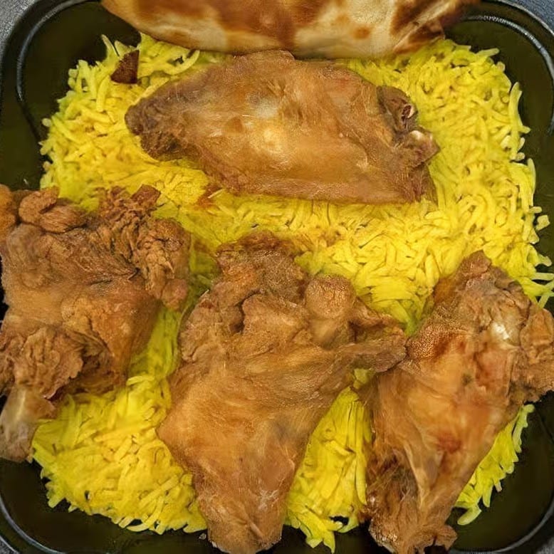 Chicken Wings with Rice & Salad+Soda.