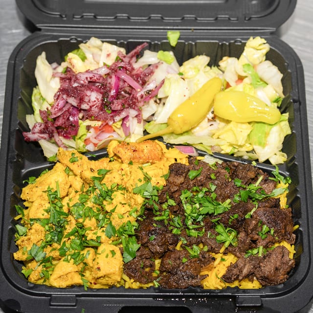Grilled Lamb and Chicken on Rice with Salad+Soda.